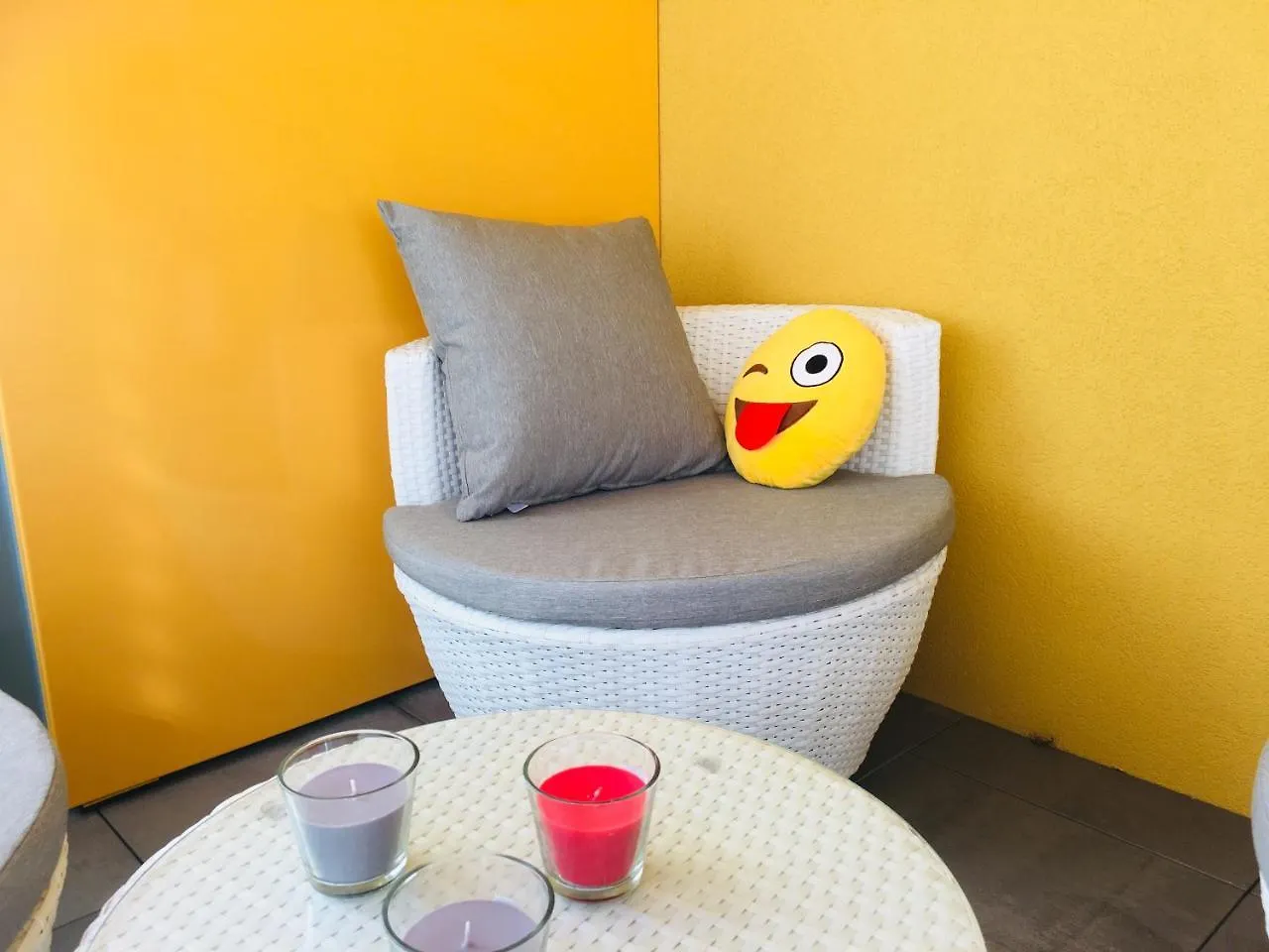 Appartement Vacances A Nice Terrasse Ensoleillee & Parking A La Gare Du Sud Frankrijk